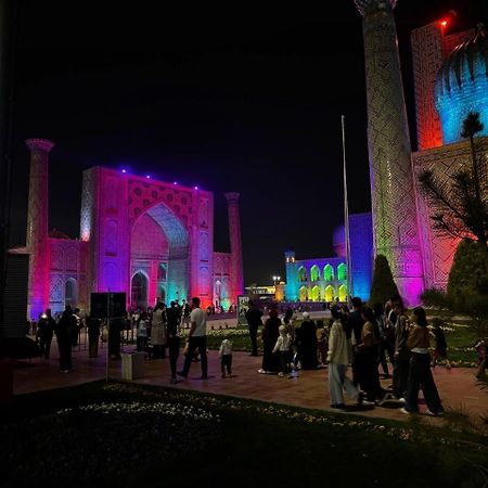 Registan Palace Samarkand Exteriör bild